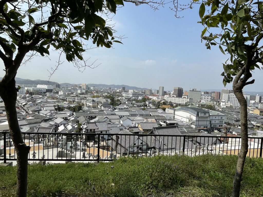 阿智神社から見た美観地区