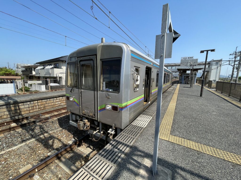 井笠鉄道のディーゼル車(一両編成)清音駅