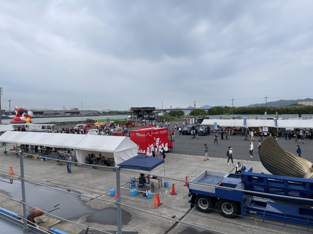 玉島ハーバーフェスティバル会場全景入口側