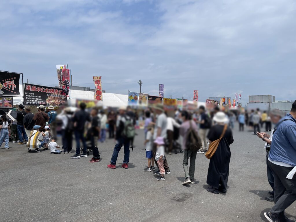 玉島ハーバーフェスティバル食べ物系の行列