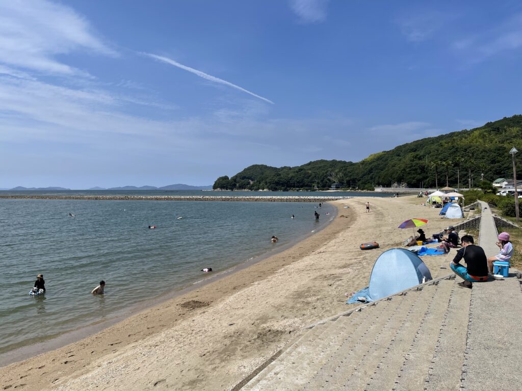 西浜から西を望む